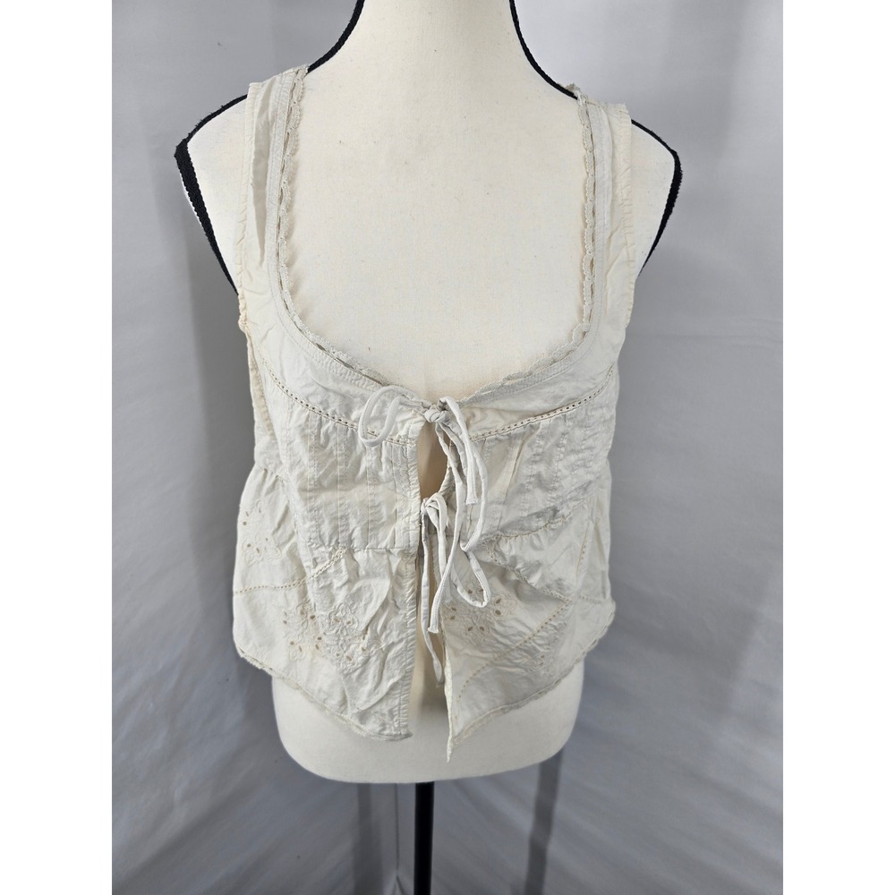 American Eagle Cream Eyelet Lace Tie Front‎ Boho Peplum Vest Top Small